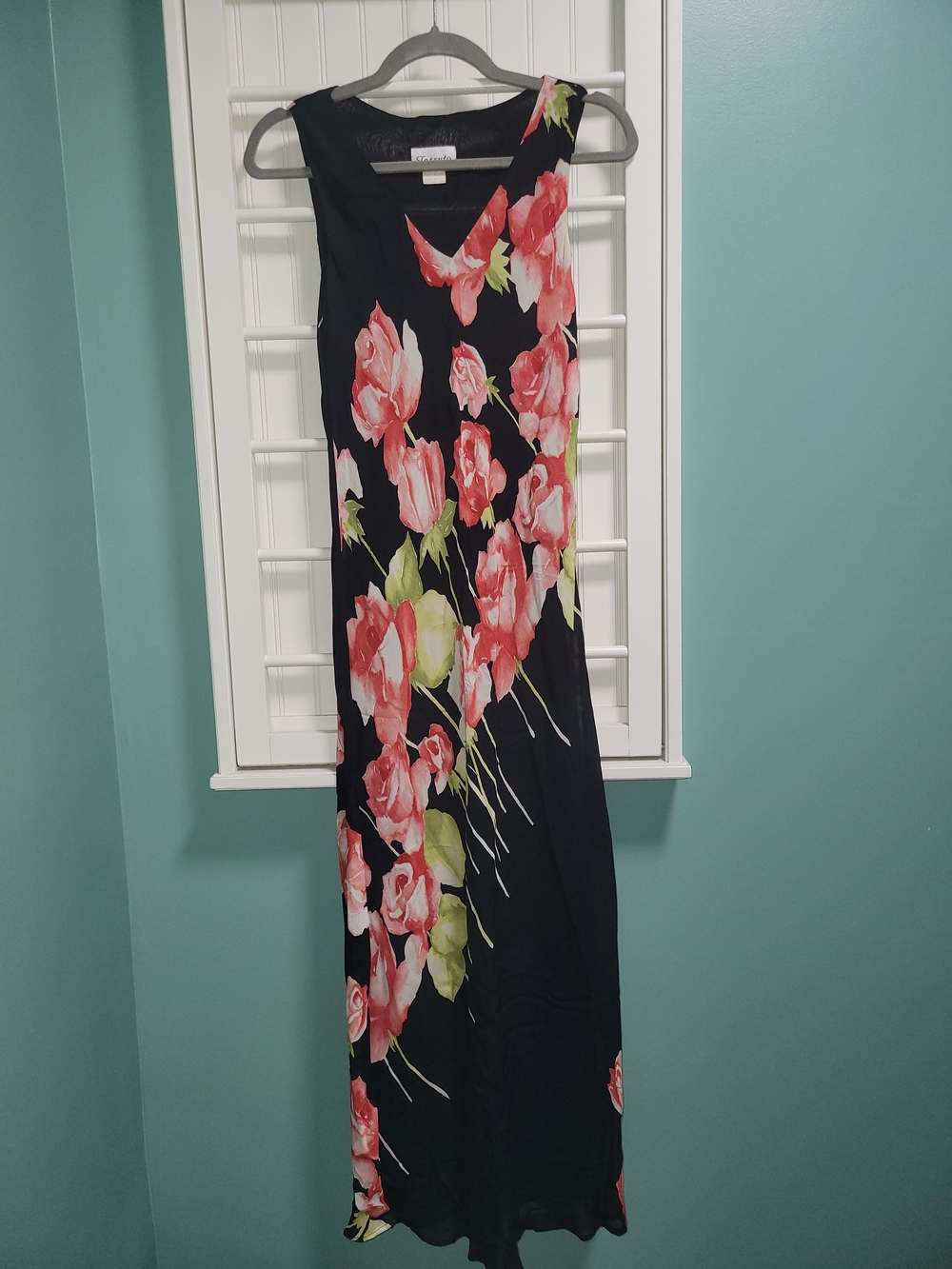 Tessuto Black Rose Print Long Rayon Dress. EUC